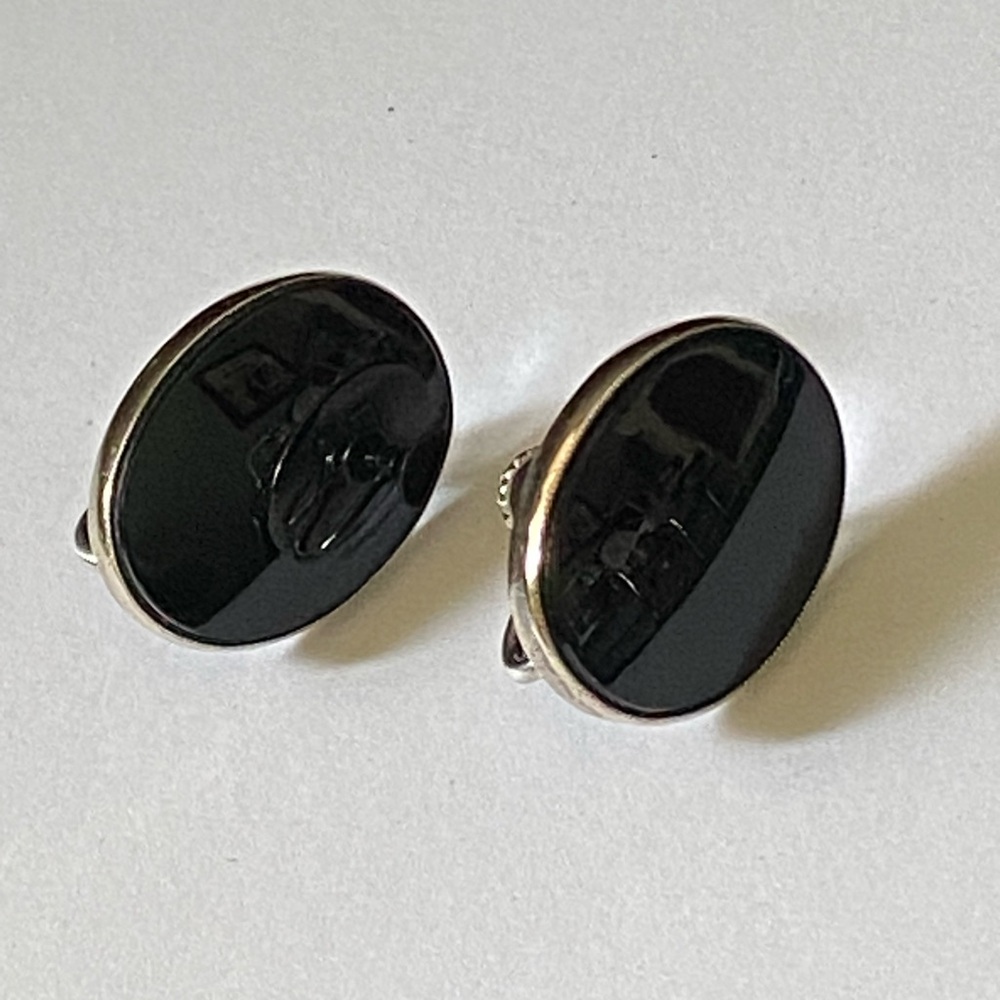 SYMMETALIC Vintage Sterling Black Onyx Oval Screw Back Earrings